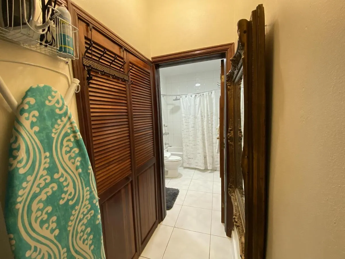 Serenity Condo In New Kingston Business District アパート